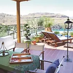 Maris & شقة لينثوس