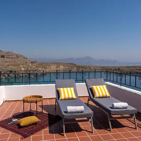 Maris & Appartement Lindos (Rhodes)