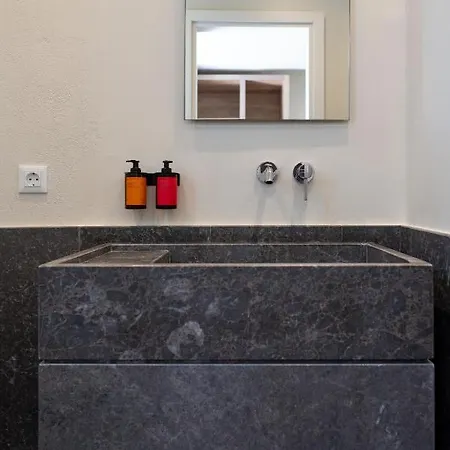 Apartment Maris &