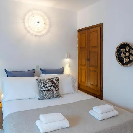 Maris & Apartment Lindos (Rhodes)