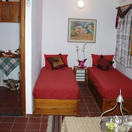 Maris & Lindos (Rhodes)