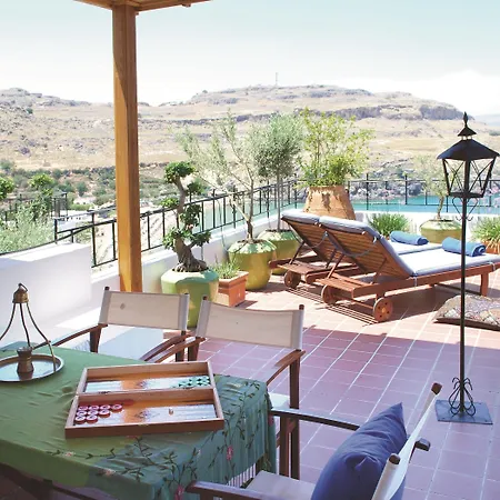Maris & Appartement Lindos (Rhodes)