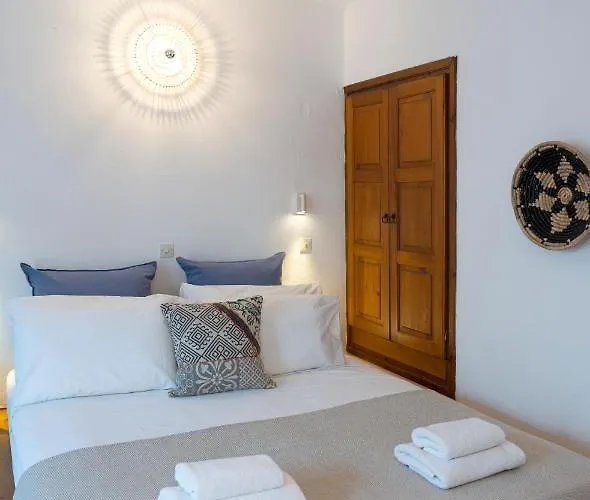 Maris & Apartment Lindos (Rhodes)