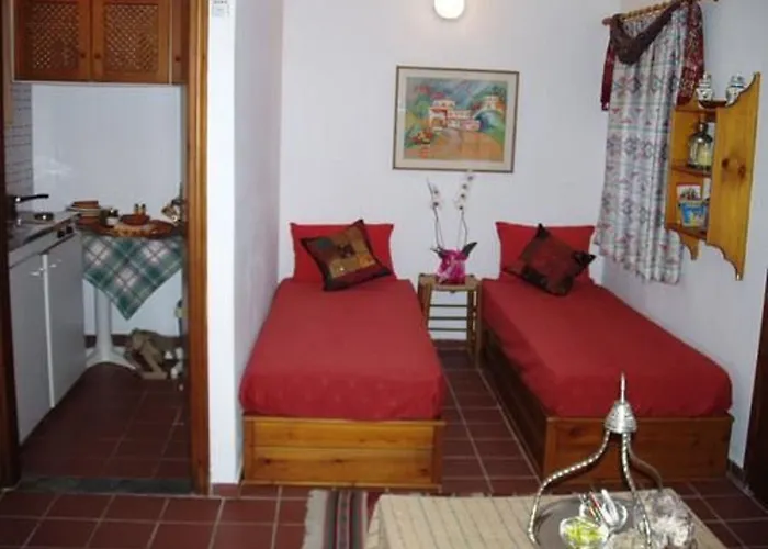 Maris & Lindos (Rhodes)